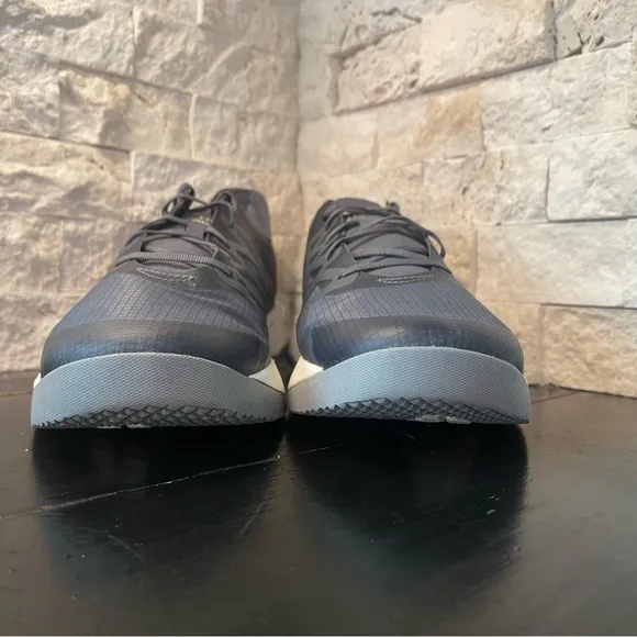 North Face Flypack Men's size 11 Grey lace up athletic running lightweight shoes