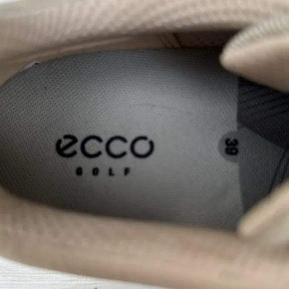 NWOB ECCO Biom Hybrid Golf Sneaker Leather size 8.5