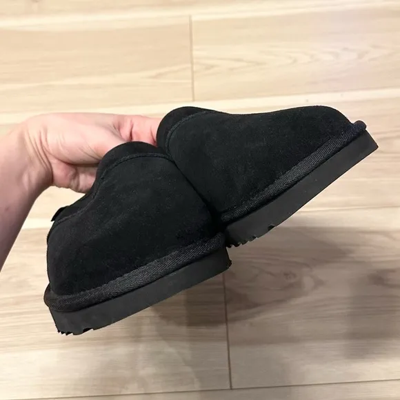 NWOB UGG Men’s Leisure Suede Slipper Shoes
