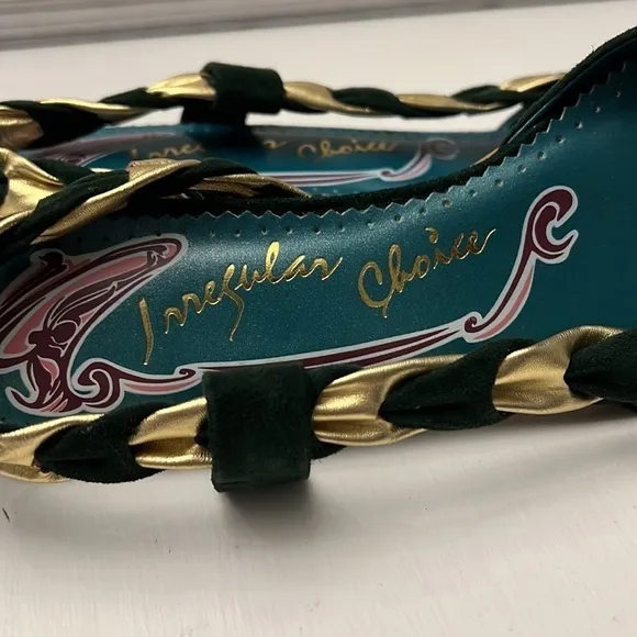 NWOT Irregular Choice Green Suede Gold Metallic Flat Shoes Size 39.5