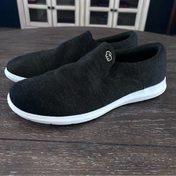 NWOT Merinos Mens Slip-Ons Loafers Black Merino Wool Lightweight | Size 11