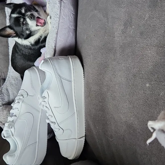 NWOT NIKE SHOES
