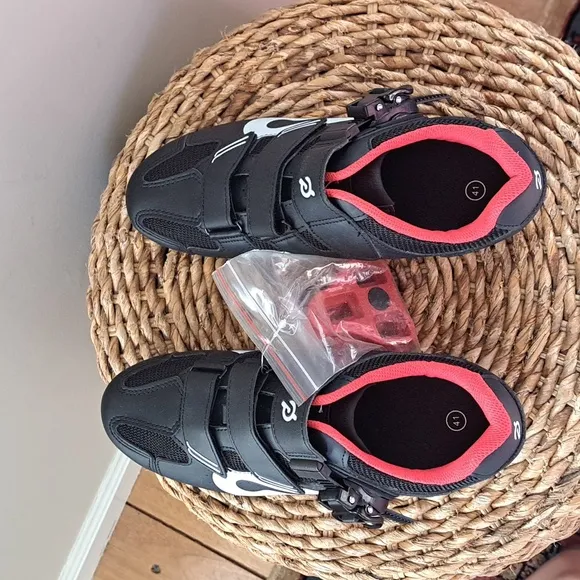 NWOT Peloton Unisex Indoor Spin/Cycling Sneaker‎ Shoes Black/Red EU41/W10/M8