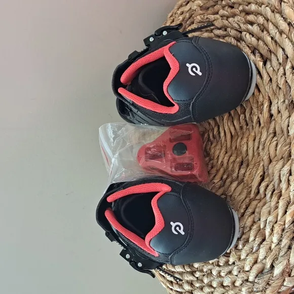 NWOT Peloton Unisex Indoor Spin/Cycling Sneaker‎ Shoes Black/Red EU41/W10/M8