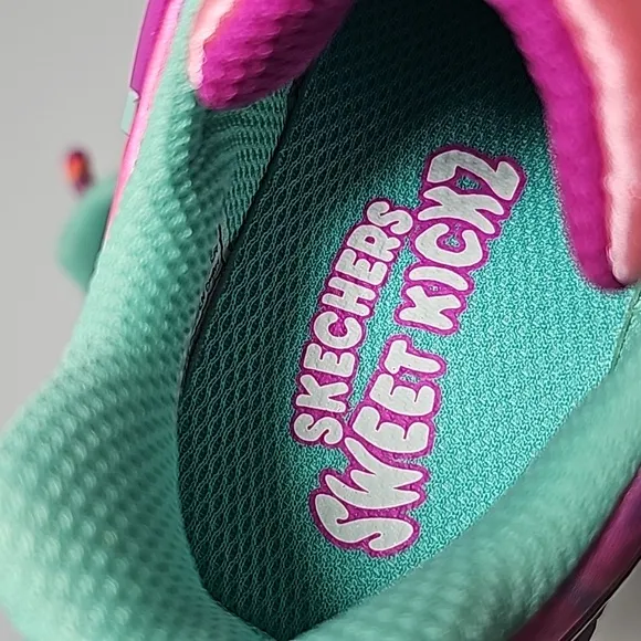 NWOT Sketchers Jumpsters Sweet Kickz Sneakers Tennis Shoes Strawberry Splash 10