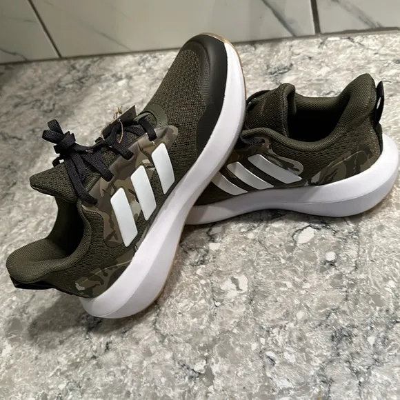 NWT ADIDAS FORTARUN 3.0 J SHOES KIDS Camo