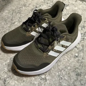 NWT ADIDAS FORTARUN 3.0 J SHOES KIDS Camo