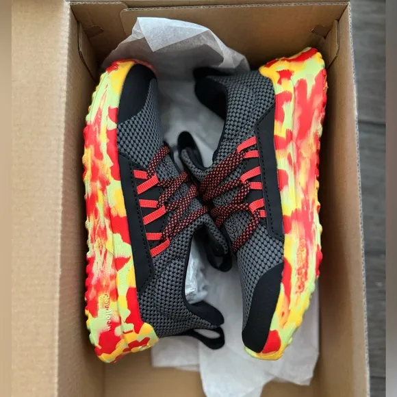 NWT Adidas Kids Shoes ❤️🧡🖤