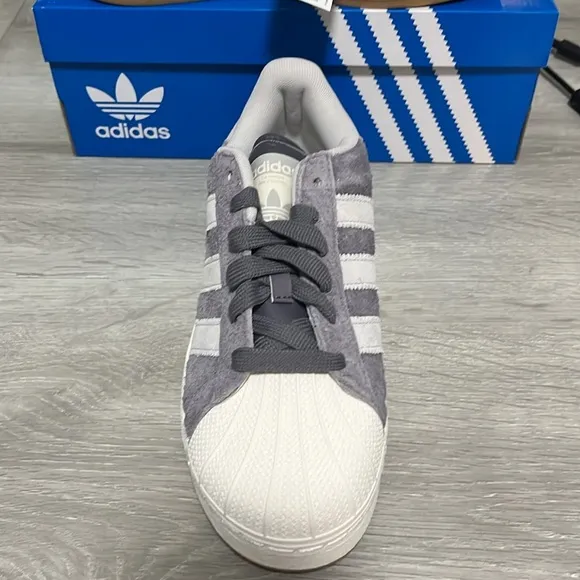 NWT Adidas Originals Superstar XLG Women's Shoes - Grey/White - IG2125