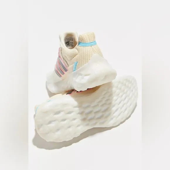 NWT Adidas Women’s Ultraboost Web DNA Sneaker