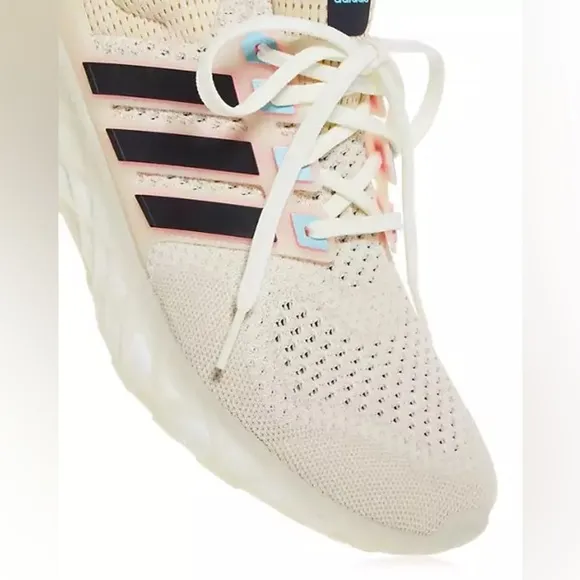 NWT Adidas Women’s Ultraboost Web DNA Sneaker
