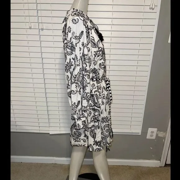 NWT Alice   Olivia Lilian Embroidered Mini Dress