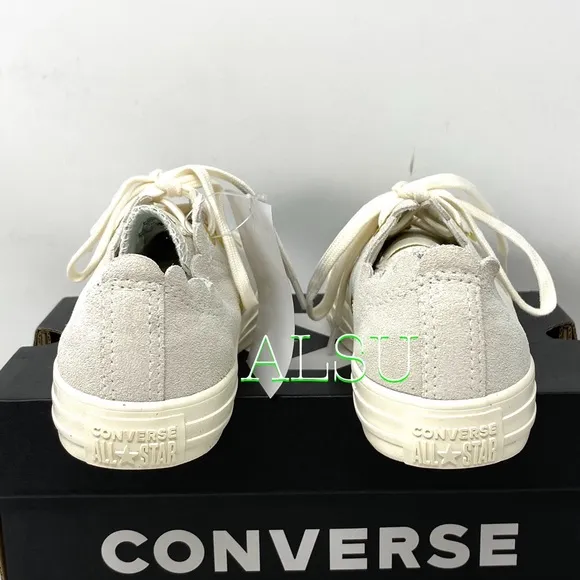 NWT Converse Ctas Low Top Scalloped Suede Egret Cream Girls Size 2
