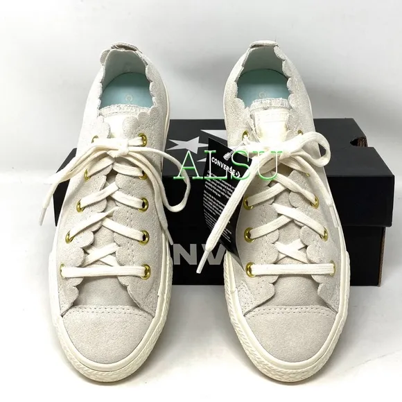 NWT Converse Ctas Low Top Scalloped Suede Egret Cream Girls Size 2