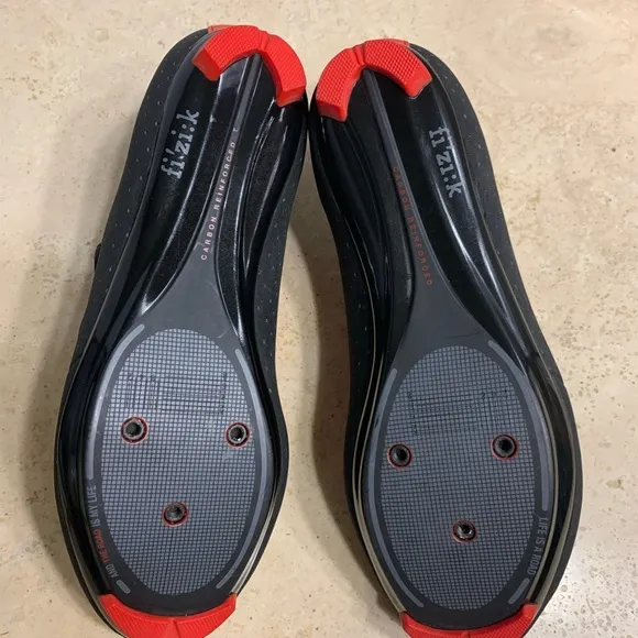 NWT fizik men’s cycling / racing/ spinning shoes 🚵‍♀️