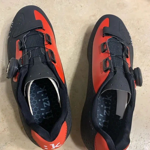 NWT fizik men’s cycling / racing/ spinning shoes 🚵‍♀️