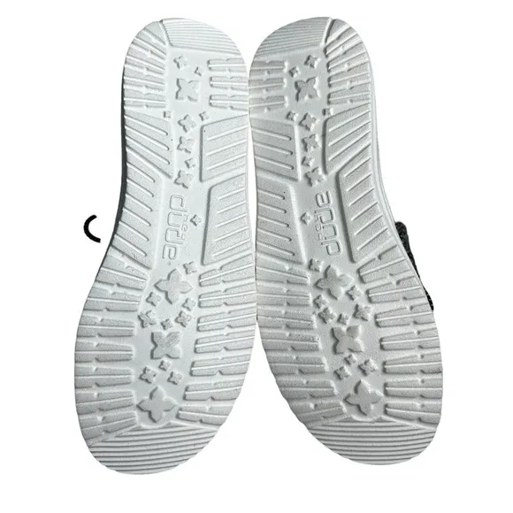 NWT Hey Dude “Britt” Shoes. Size 5