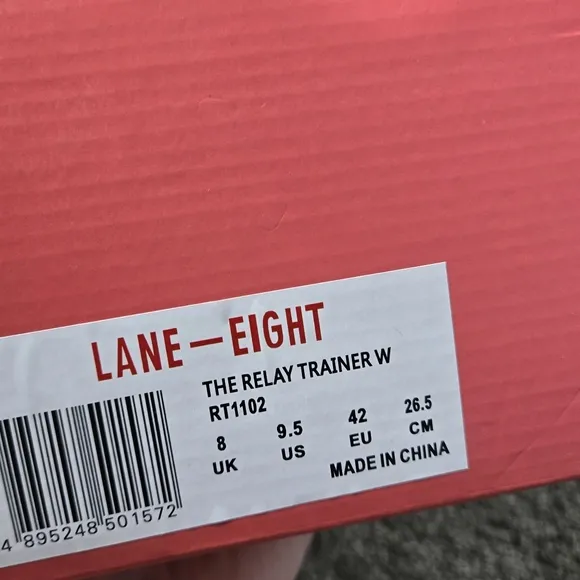 NWT Lane-Eight Women's Relay Trainer in Latte