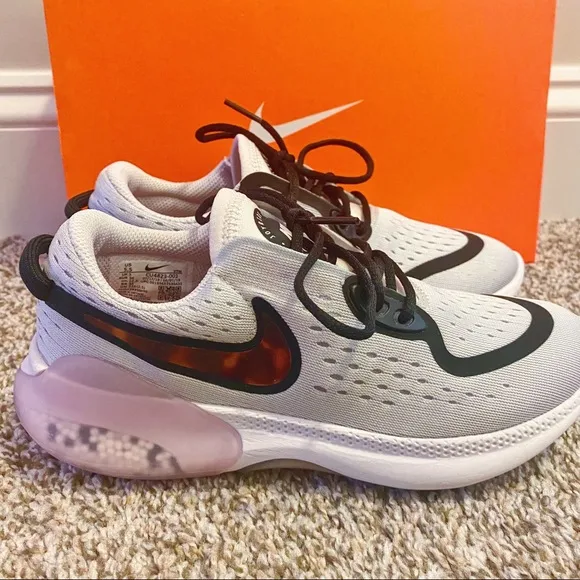 NWT Nike Joyride Dual Run Tortise Shell Woman's Running Shoe