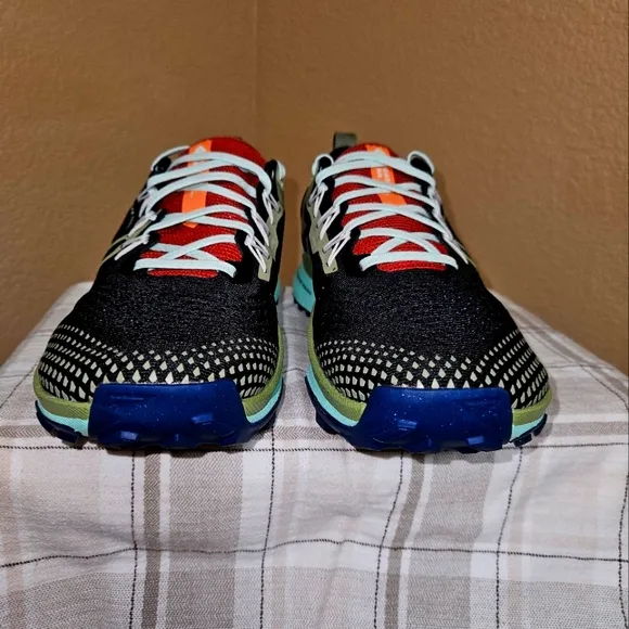 NWT- NIKE PEGASUS TRAIL IV ALL TERRAIN SHOES. SZ 10.5