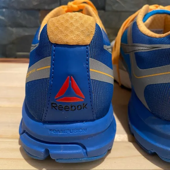 ‼️NWT- REEBOK One Cushion Smoothfuse Running Shoes
