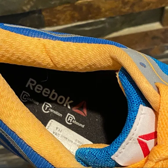 ‼️NWT- REEBOK One Cushion Smoothfuse Running Shoes