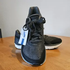 NWT'S - ALTRA - Black Foot Shape Lace-up Athletic Shoes, Size 9