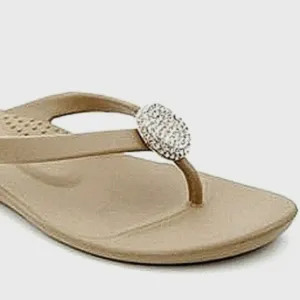 OKA-B Lucky Rhinestone Jewel Crystal Thong Flip Flop Slide Mule Sandal EUC
