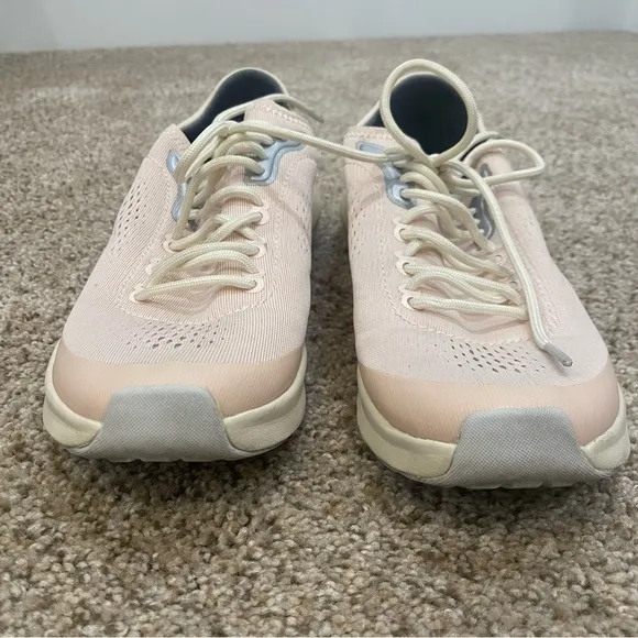 OluKai Kaholo Women’s Breathable Athletic Shoes Sneaker Size 9 Pearl Blush