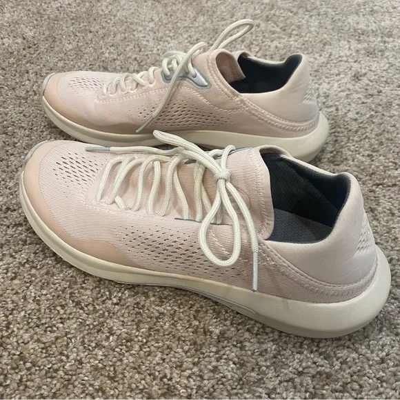 OluKai Kaholo Women’s Breathable Athletic Shoes Sneaker Size 9 Pearl Blush