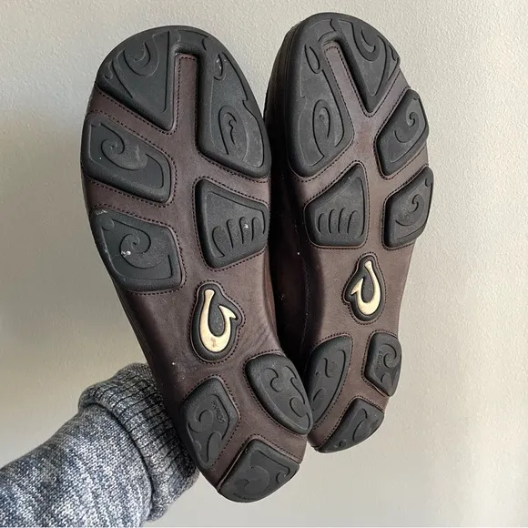 OluKai Moloā Men’s Leather Slip On Shoes Size 11 Dark Wood Java Brown $140