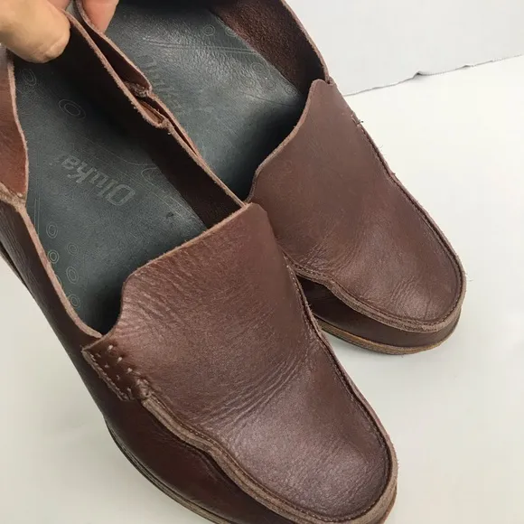 OluKai Ni’o Dark Wood Rum Brown Leather Slip On Drop Heel Loafer Shoes Men Sz 8