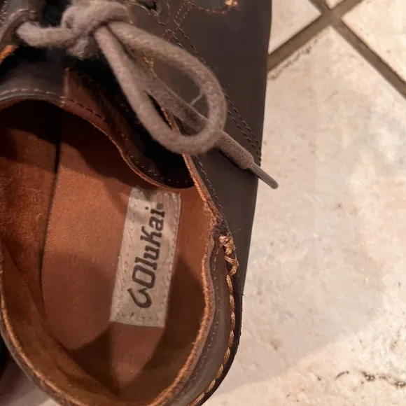 Olukai Ohana lace up nubuck leather outdoor hiking shoes size 8