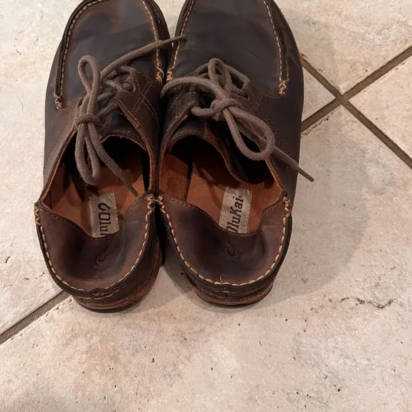 Olukai Ohana lace up nubuck leather outdoor hiking shoes size 8