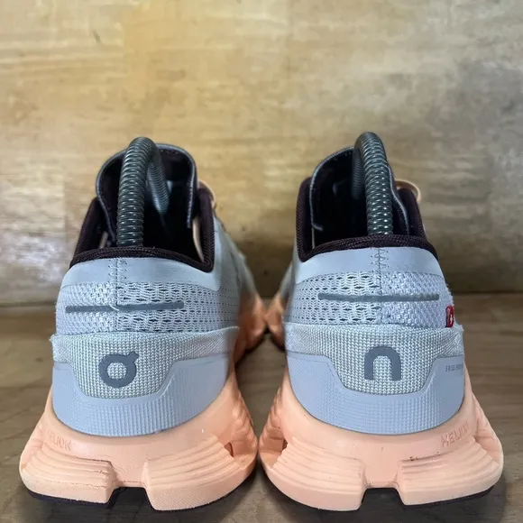 On Cloud X REFLECTIVE Womens Size 9 Running Shoes Sneakers Silver Almond