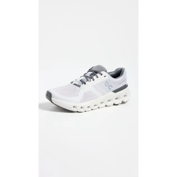 ON Cloudrunner 2 Sneaker in Frost &amp; White 9 New with box Mens Athletic Shoes
