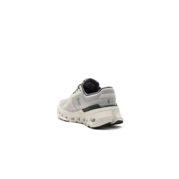 ON Cloudrunner 2 Sneaker in Frost &amp; White 9 New with box Mens Athletic Shoes