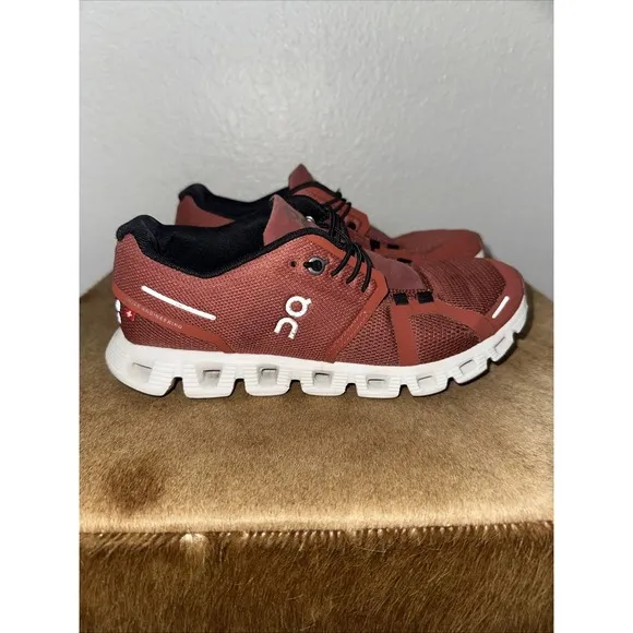 On Men's Cloud 5 Ruby/Rust Running Shoes US Sz 6.5