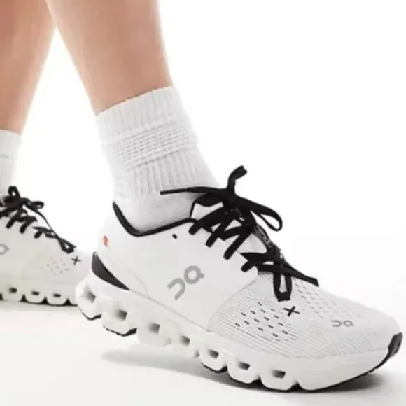 On Women's Cloud X 4 Shoes Best Comfy New Hot Trend NWT