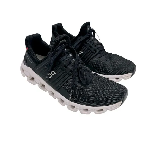 ON - Women’s Cloudswift 3 Running Shoes - Black - Sz 8