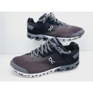 OnCloud Men's Size 10 Running Shoes