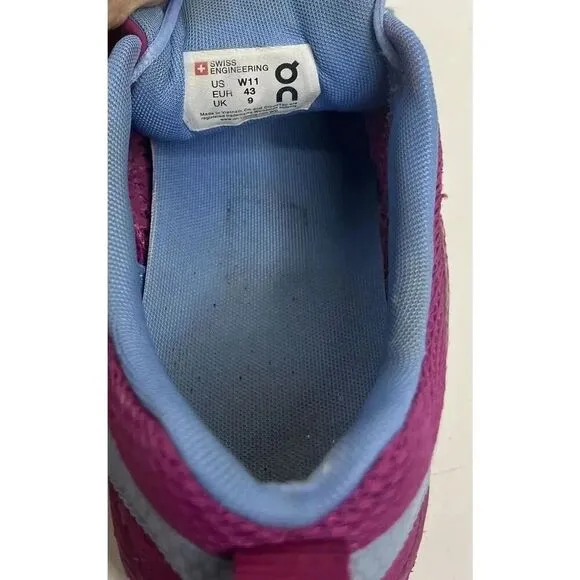On Cloud Running Shoes Women's 11 Magenta CloudTec Athletic Sportswear Gorpcore