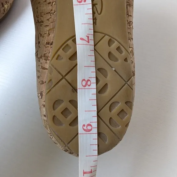 Oscar de la Renta Beige Leather Embellished Women's Flat Shoes