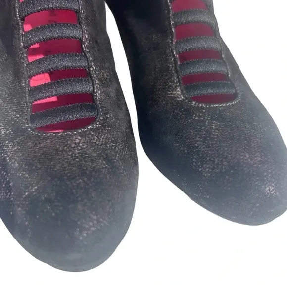 Pas De Rouge Metallic Black Iridescent Black Ankle Bootie Steampunk whimsical