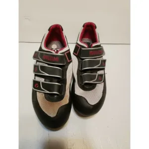 Pearl Iizumi Womens Cycling Shoes Size 41 (US 8.5 )  SPD Cleats Compatible EUC!!
