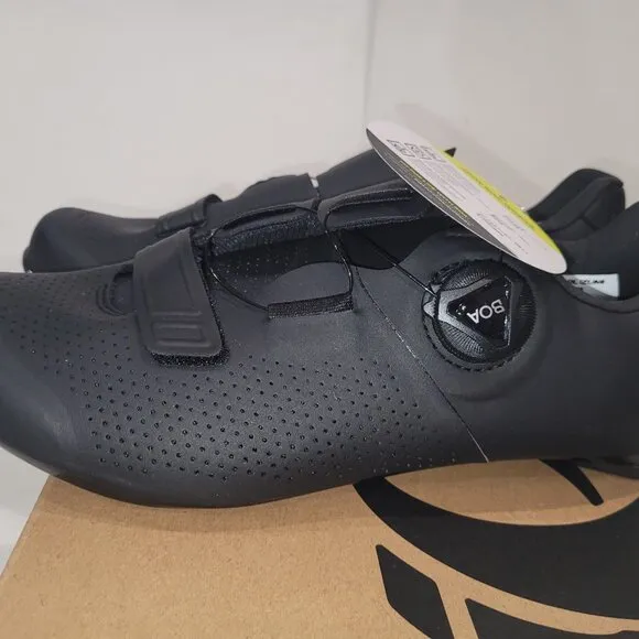 Pearl iZumi Attack Road Cycling Shoes Mens Size Black New in Box