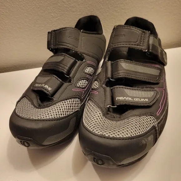 Pearl Izumi Black Purple Cycling Shoes