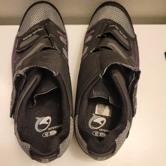 Pearl Izumi Black Purple Cycling Shoes