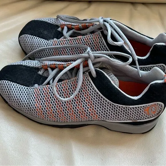 Pearl Izumi technology that fits, men’s size 7 cycling shoe, good condition