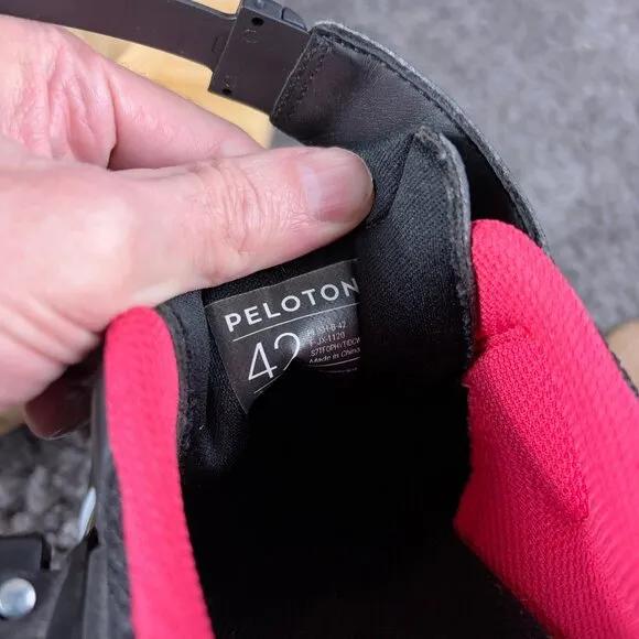 Peleton Indoor Cycling Shoes Size 42 Mens 8.5 Black Red 3 Bolt Bike Sneakers